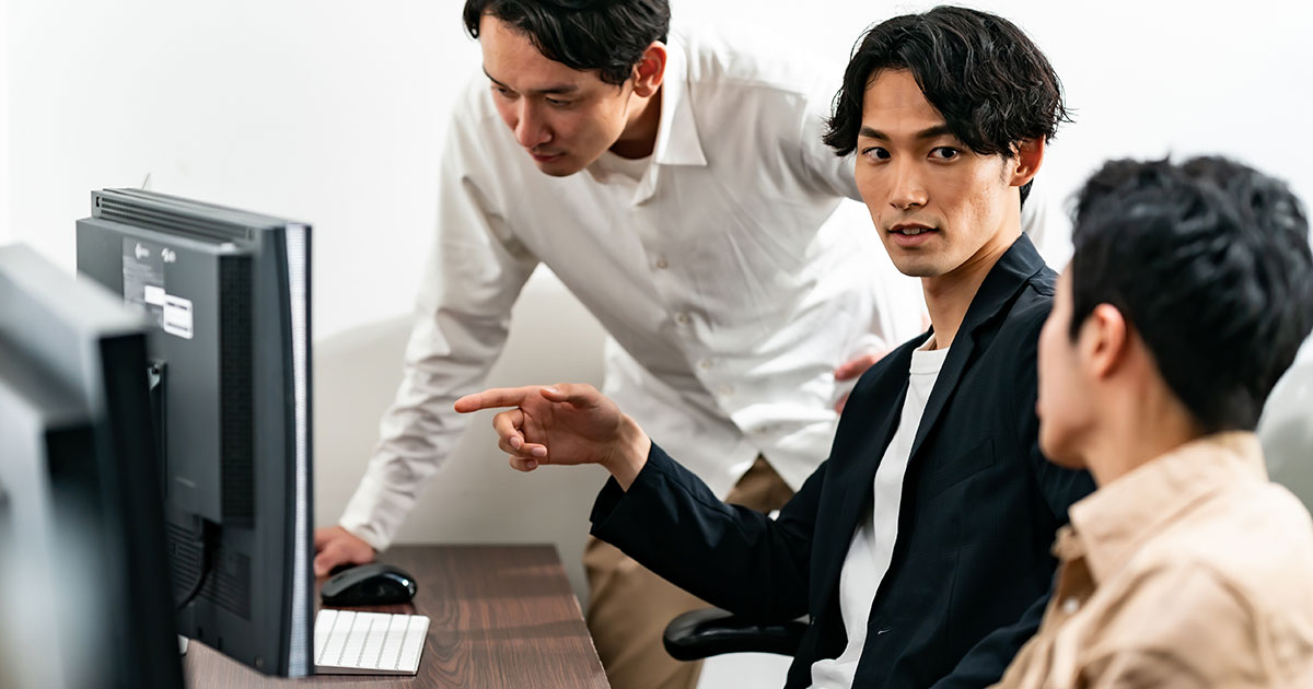 クリエイター　デザイン　指示だし　UI UX